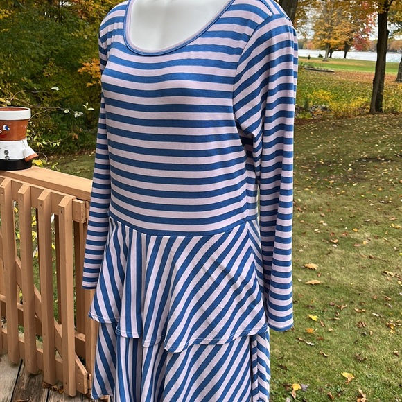 LuLaRoe fun Georgia striped dress 2XL - Picture 2 of 10